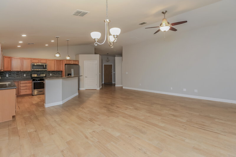 2,030/Mo, 359 N Rock Station Dr Sahuarita, AZ 85629 Dining Room View