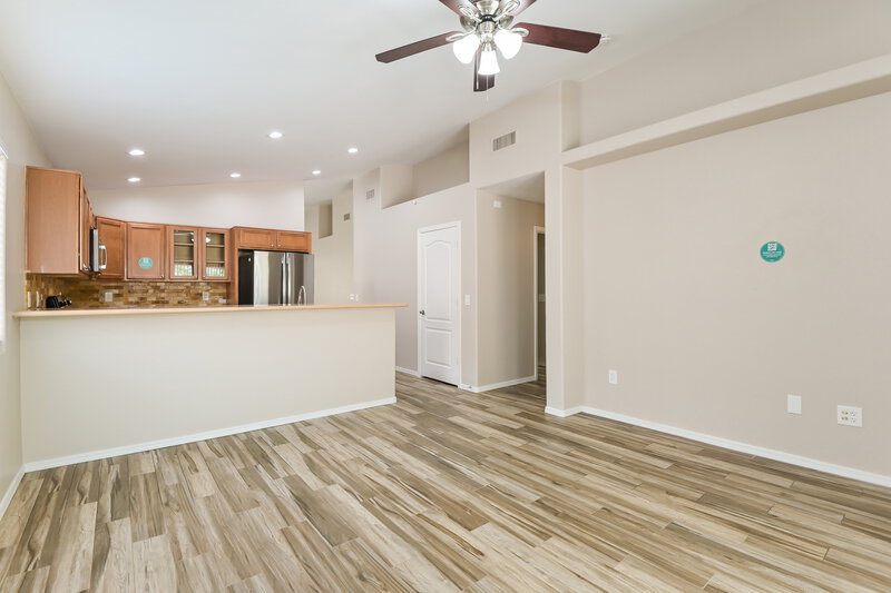 2,100/Mo, 8966 S Beechnut Ln Tucson, AZ 85756 Living Room View