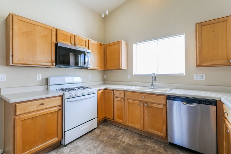 1,975/Mo, 9646 E Paseo San Ardo Tucson, AZ 85747 Kitchen View 2