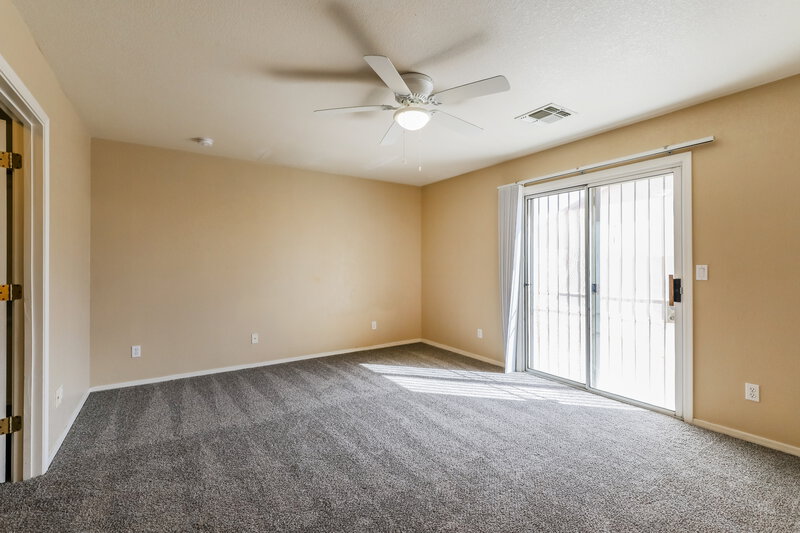 1,975/Mo, 9646 E Paseo San Ardo Tucson, AZ 85747 Main Bedroom View