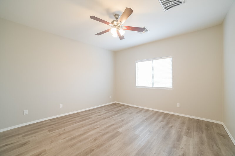 2,060/Mo, 7614 W Tenderfoot Dr Tucson, AZ 85757 Main Bedroom View