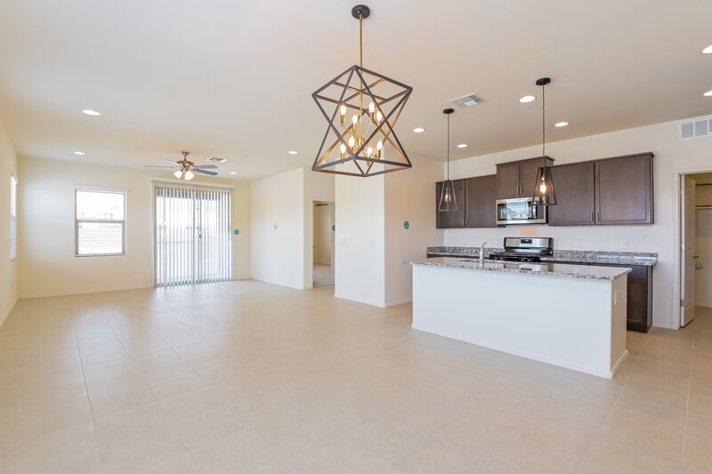 1,945/Mo, 11215 S Weismann Dr Vail, AZ 85641 Dining Room View