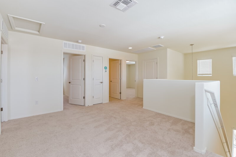 1,945/Mo, 11215 S Weismann Dr Vail, AZ 85641 Loft View