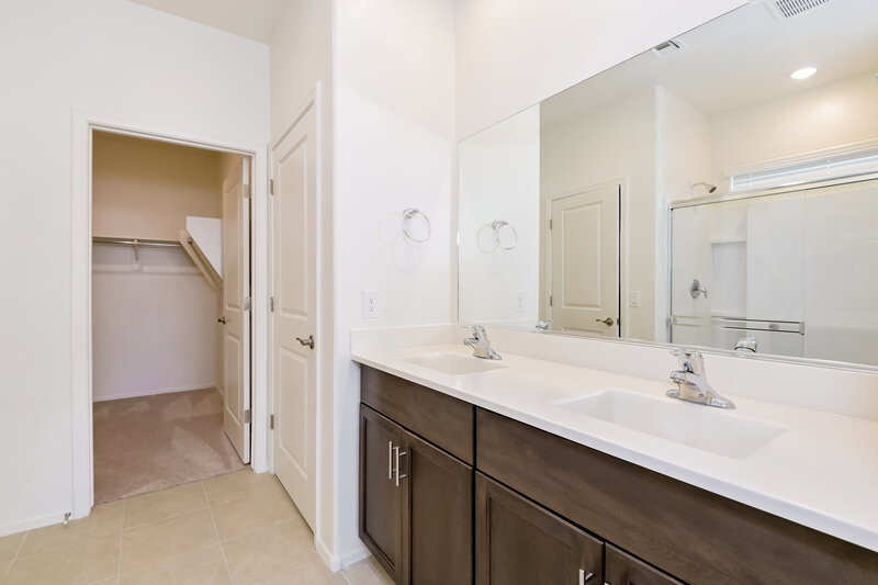 1,945/Mo, 11215 S Weismann Dr Vail, AZ 85641 Main Bathroom View