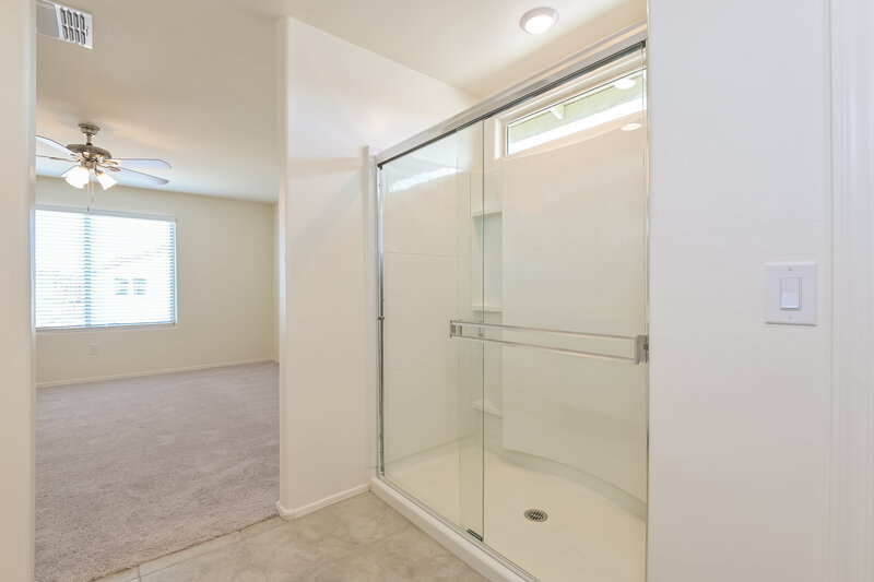 1,795/Mo, 11219 S Weismann Dr Vail, AZ 85641 Main Bathroom View 2