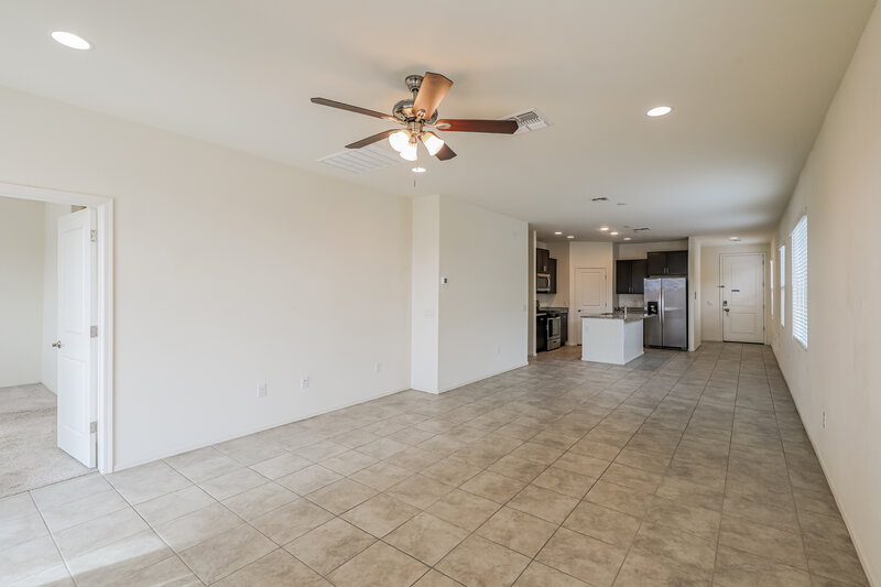 1,675/Mo, 11208 S Weismann Dr Vail, AZ 85641 Living Room View