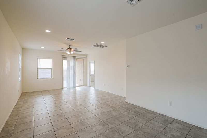 1,675/Mo, 11208 S Weismann Dr Vail, AZ 85641 Living Room View 2