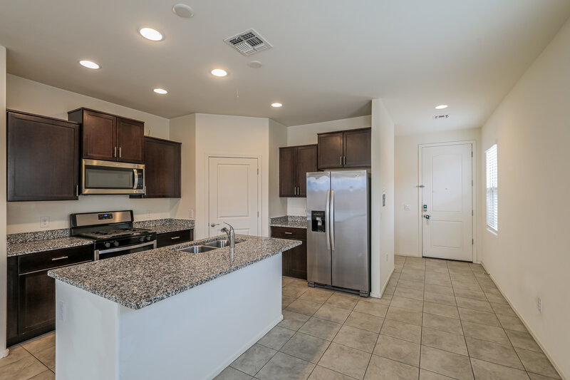 1,675/Mo, 11208 S Weismann Dr Vail, AZ 85641 Kitchen View