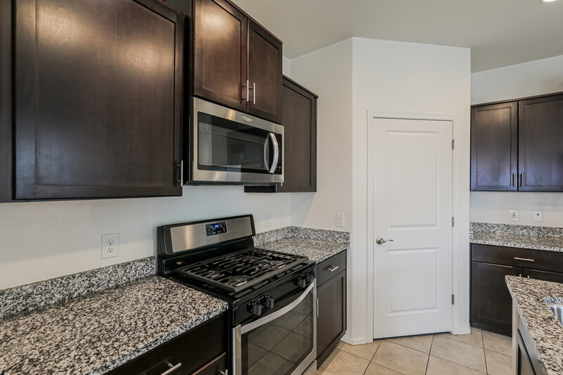 1,675/Mo, 11208 S Weismann Dr Vail, AZ 85641 Kitchen View 2