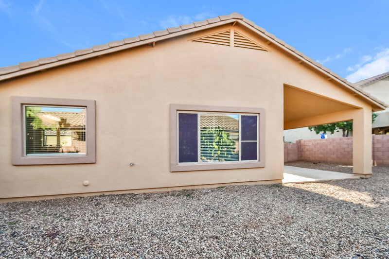 1,725/Mo, 624 W Calle Marojo Sahuarita, AZ 85629 Rear View