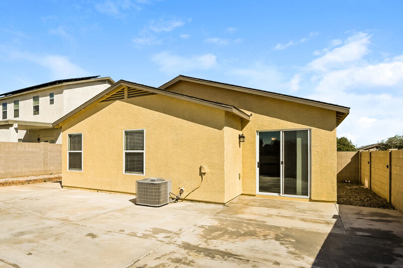 1,840/Mo, 1097 W Camino Hombre Viejo Sahuarita, AZ 85629 Rear View 2