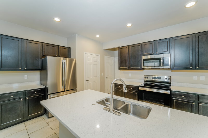 1,800/Mo, 7621 W Valencia Rd Tucson, AZ 85757 Kitchen View