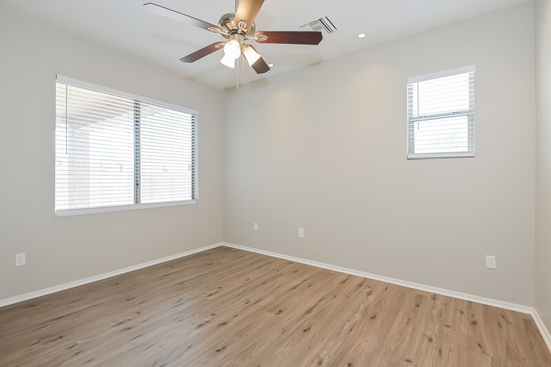 2,030/Mo, 12068 W Makenna Ln Marana, AZ 85653 Main Bathroom View