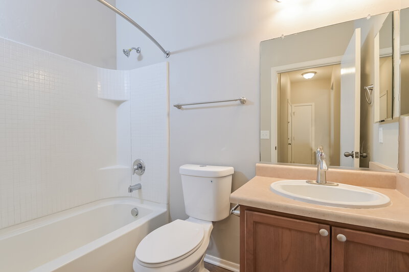 2,030/Mo, 12068 W Makenna Ln Marana, AZ 85653 Bathroom View