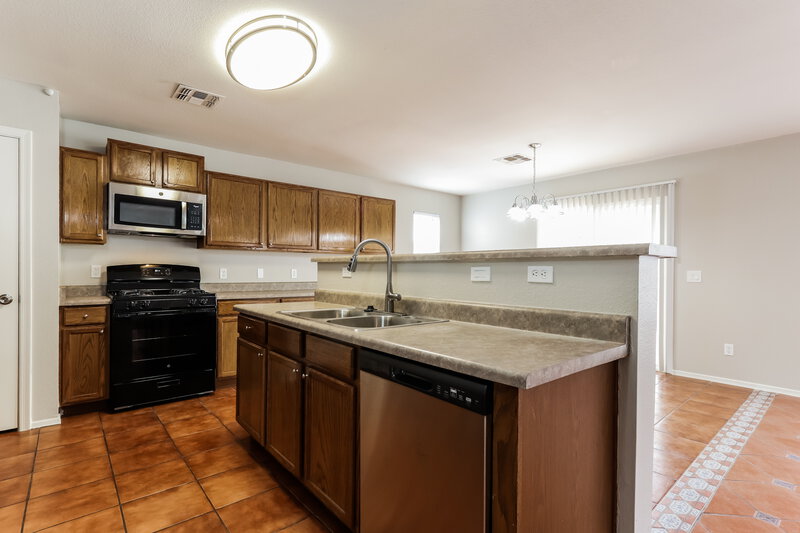 2,225/Mo, 7356 S Messala Ct Tucson, AZ 85746 Kitchen View