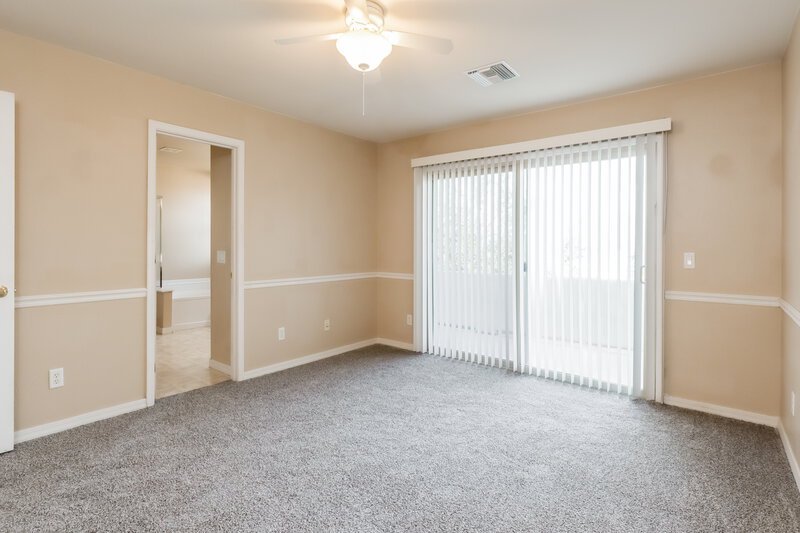 1,825/Mo, 15007 S Camino Rio Puerco Sahuarita, AZ 85629 Main Bedroom View 2