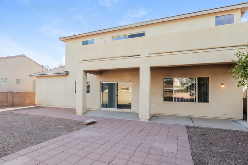 1,825/Mo, 15007 S Camino Rio Puerco Sahuarita, AZ 85629 Rear View