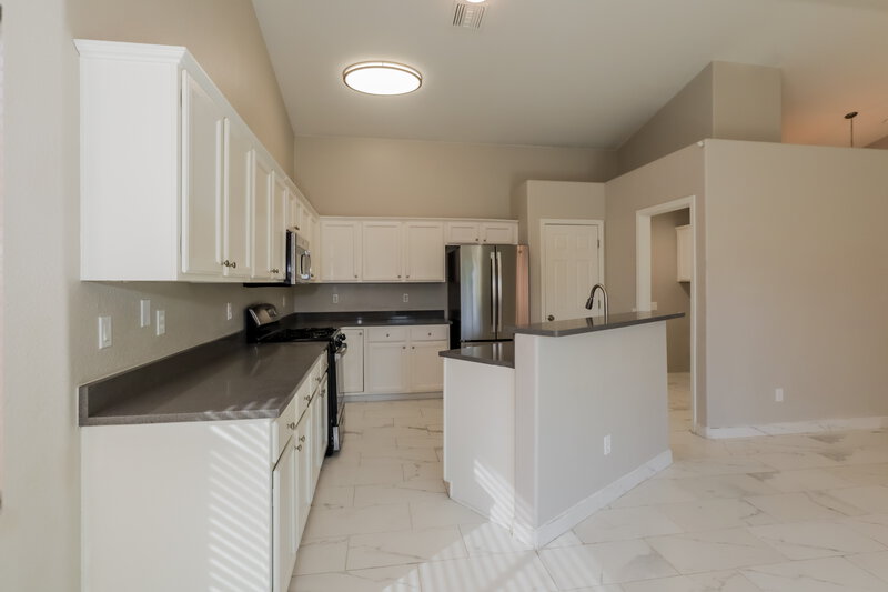 1,755/Mo, 10132 E Paseo San Bernardo Tucson, AZ 85747 Kitchen View