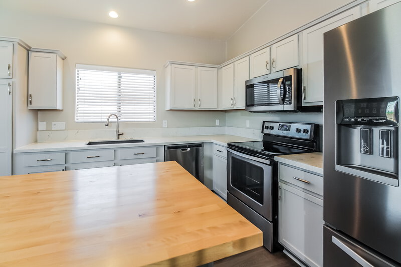 3,160/Mo, 6570 S Via Molino de Viento Tucson, AZ 85757 Kitchen View