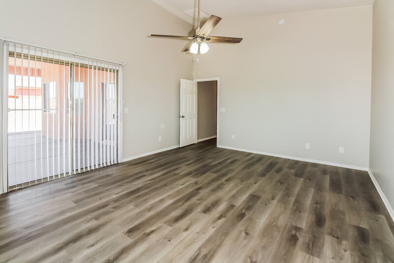 3,160/Mo, 6570 S Via Molino de Viento Tucson, AZ 85757 Main Bedroom View 2