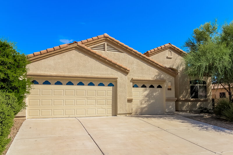 2,095/Mo, 6498 W Castle Pines Way Tucson, AZ 85757 Front View