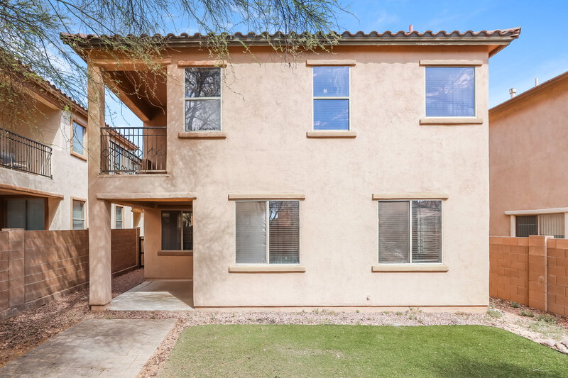 1,990/Mo, 462 E Calle de Ocaso Sahuarita, AZ 85629 Rear View