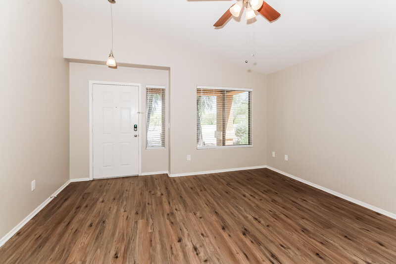1,920/Mo, 6791 W Brightwater Way Tucson, AZ 85757 Living Room View