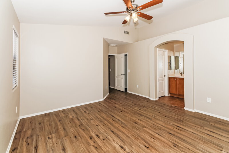 1,920/Mo, 6791 W Brightwater Way Tucson, AZ 85757 Main Bedroom View