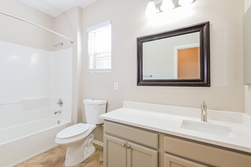 2,025/Mo, 67 W Calle Gota Sahuarita, AZ 85629 Bathroom View