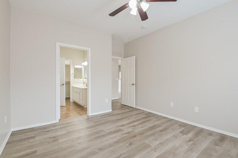 1,635/Mo, 3562 E Felix Blvd Tucson, AZ 85706 Main Bedroom View 2