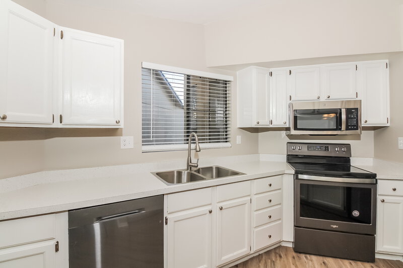 1,960/Mo, 3054 W Artebella Way Tucson, AZ 85742 Kitchen View