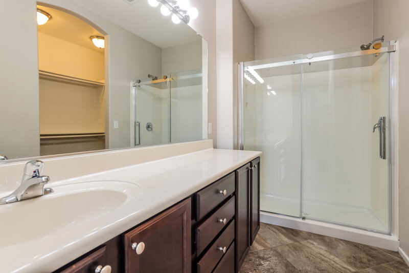 2,040/Mo, 8756 E Perry Park Cir Tucson, AZ 85730 Main Bathroom View 2