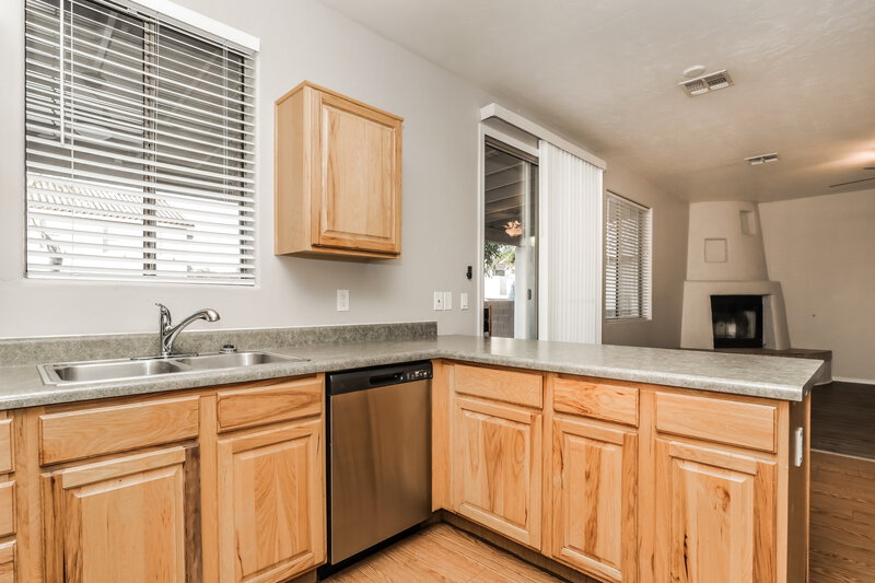2,760/Mo, 68 W Camino Presidio Quemado Sahuarita, AZ 85629 Kitchen View 2