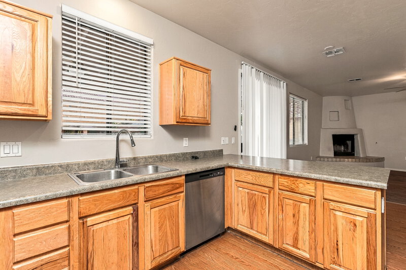 2,355/Mo, 68 W Camino Presidio Quemado Sahuarita, AZ 85629 Kitchen View 2