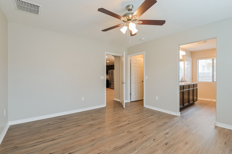 1,980/Mo, 4098 E Shadow Branch Dr Tucson, AZ 85756 Main Bedroom View 2