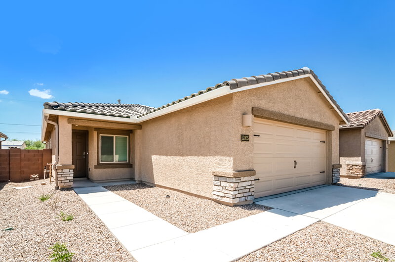 1,960/Mo, 12835 N Peony Dr Marana, AZ 85653 Front View