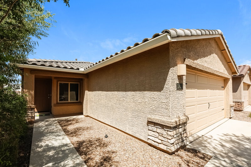 1,900/Mo, 12835 N Peony Dr Marana, AZ 85653 Front View