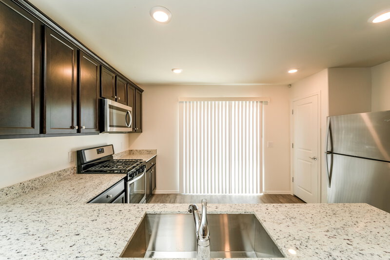 1,960/Mo, 12835 N Peony Dr Marana, AZ 85653 Kitchen View