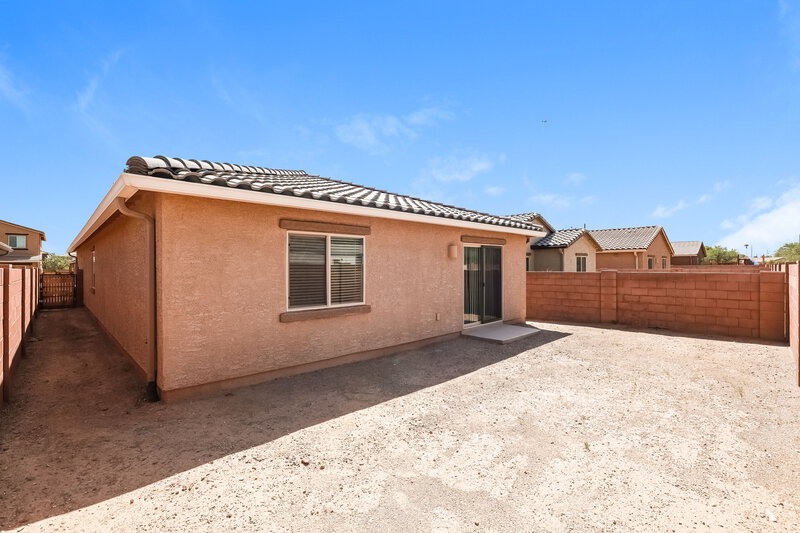 1,900/Mo, 12835 N Peony Dr Marana, AZ 85653 Rear View