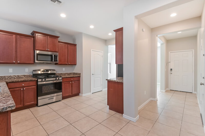 1,860/Mo, 6668 S May Fly Dr Tucson, AZ 85757 Kitchen View