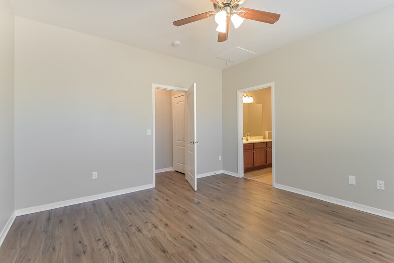 1,860/Mo, 6668 S May Fly Dr Tucson, AZ 85757 Main Bedroom View 2