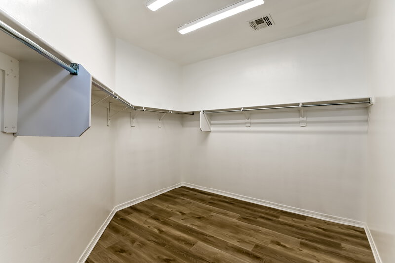 2,160/Mo, 6797 S Twinberry Dr Tucson, AZ 85756 Walk In Closet View