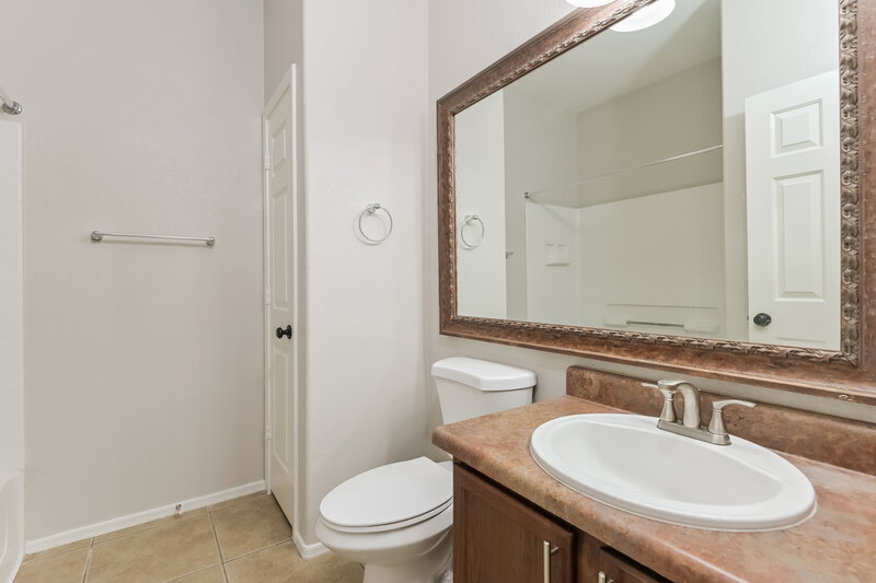 2,080/Mo, 2073 S Hidden Pasture Ln Tucson, AZ 85748 Bathroom View
