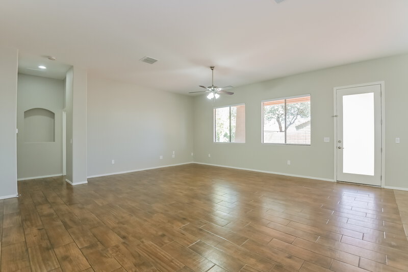 1,855/Mo, 1051 E Mowry Wash Ln Sahuarita, AZ 85629 Living Room View