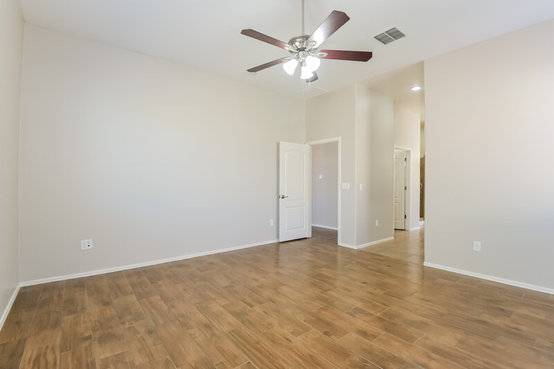 1,855/Mo, 1051 E Mowry Wash Ln Sahuarita, AZ 85629 Main Bedroom View