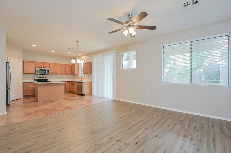 2,270/Mo, 113 W Camino Rio Cebolla Sahuarita, AZ 85629 Dining Room View