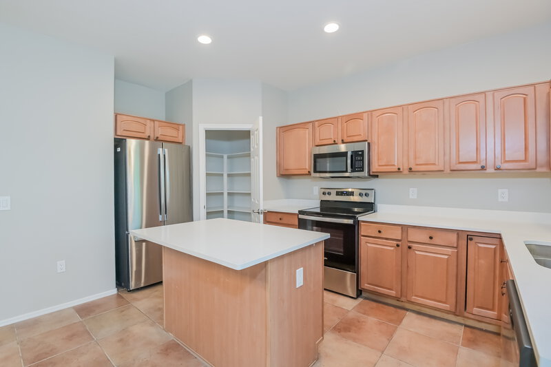 2,270/Mo, 113 W Camino Rio Cebolla Sahuarita, AZ 85629 Kitchen View