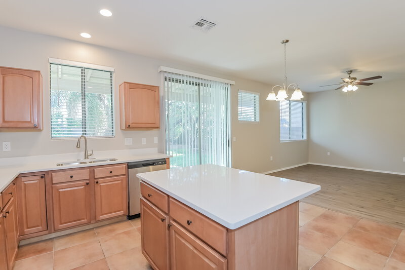 2,270/Mo, 113 W Camino Rio Cebolla Sahuarita, AZ 85629 Kitchen View 2