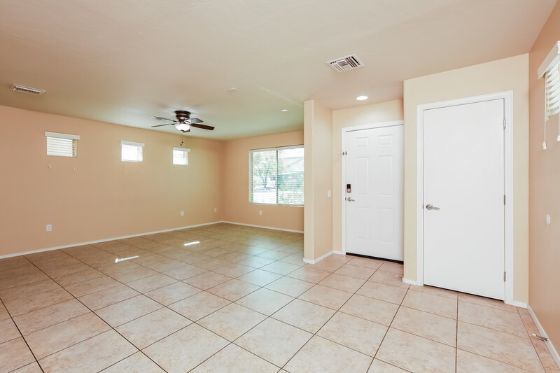 1,890/Mo, 10992 E Gray Mare Trl Tucson, AZ 85747 Living Room View