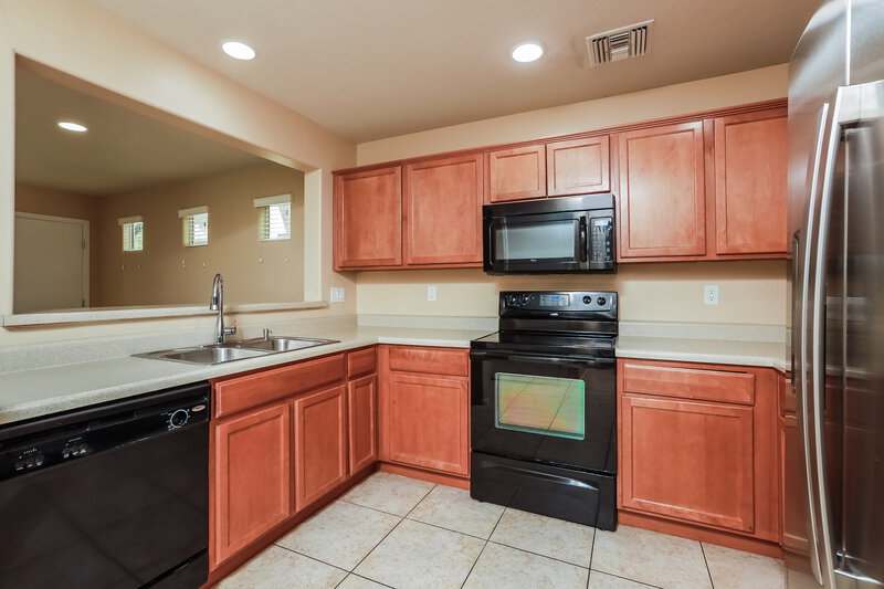 1,890/Mo, 10992 E Gray Mare Trl Tucson, AZ 85747 Kitchen View